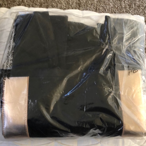 Victoria Secret bag - Picture 2 of 2